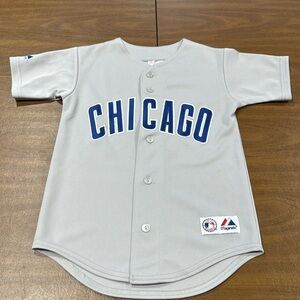 Chicago Cubs youth baseball jersey never worn